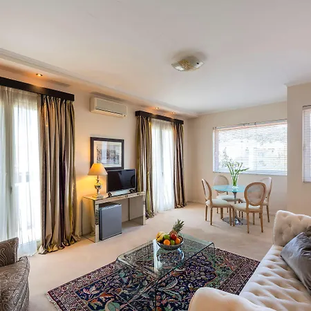 Western Embassy 4* Atene